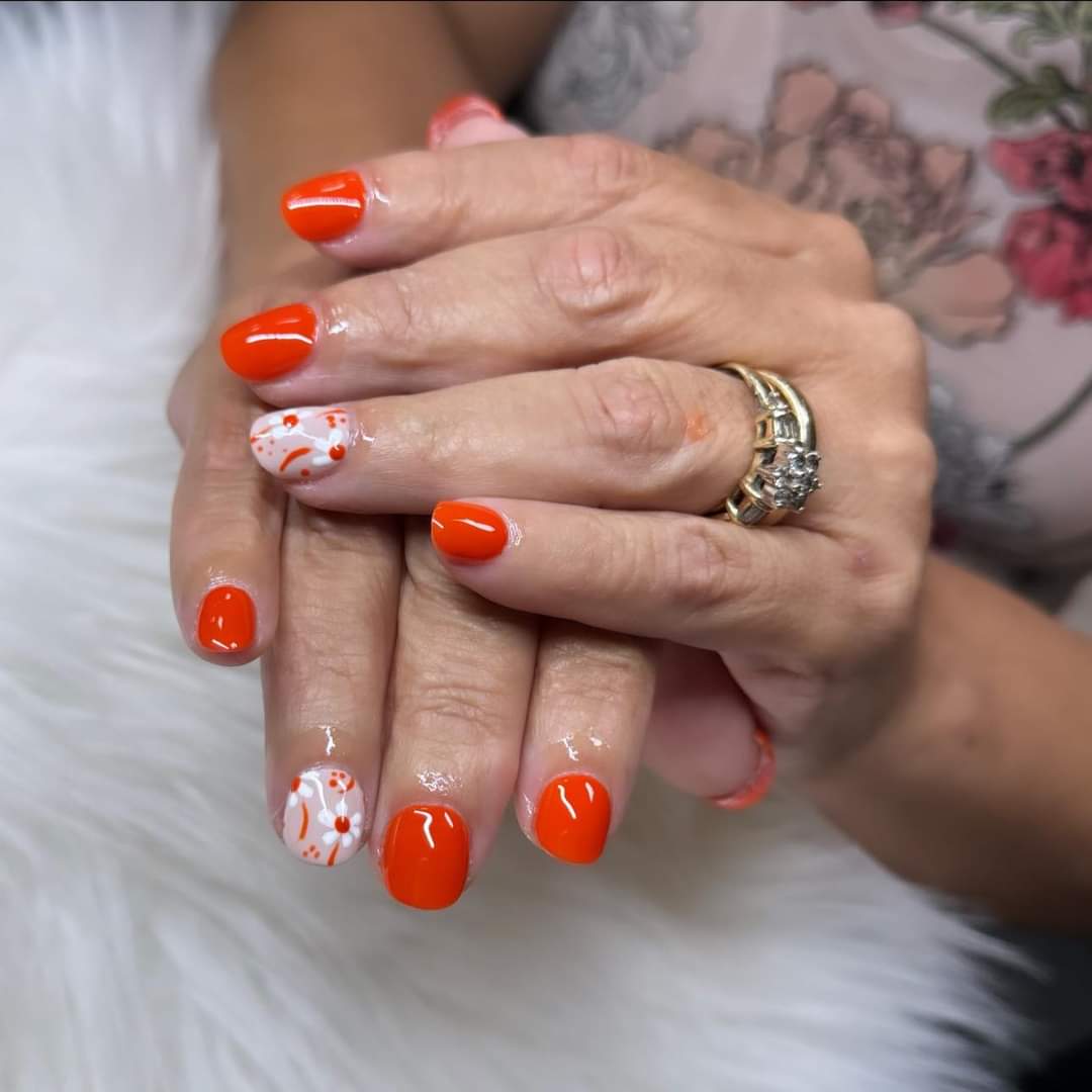 The Nail Addicts logo